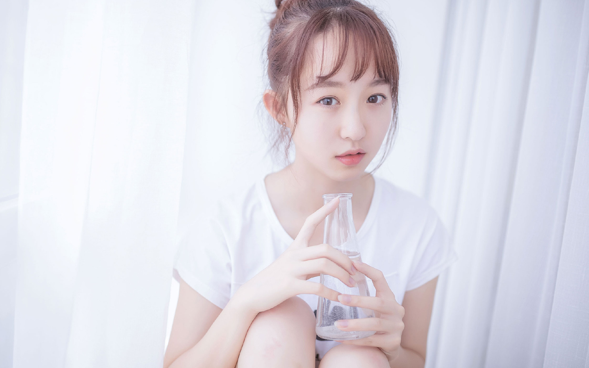 “英超新星崭露头角,引领球队冲击高位”,英超足球新秀