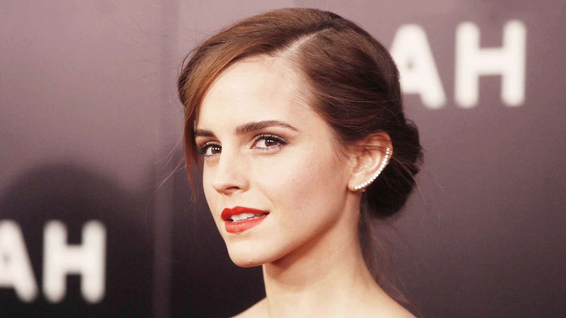 《青少年电竞策略：培养兴趣与防止沉迷兼得》，青少年电子游戏